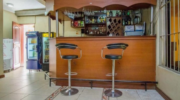 Crystal Suites Hotel