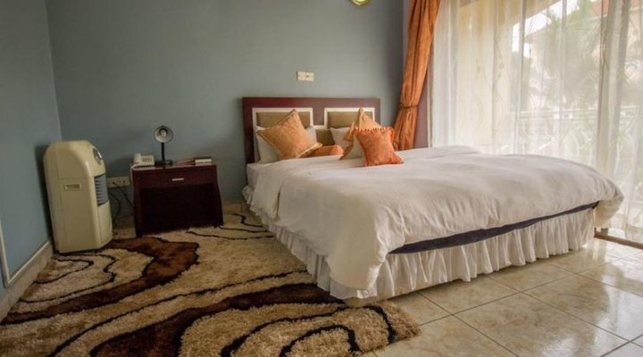 Crystal Suites Hotel