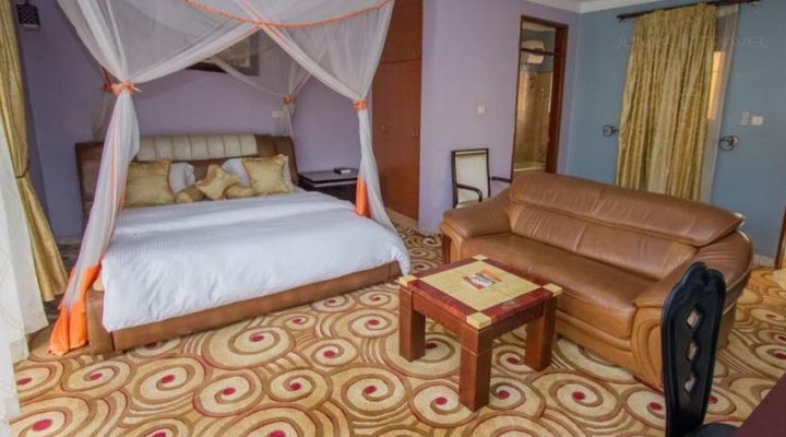 Crystal Suites Hotel