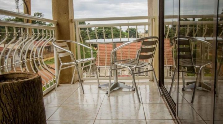 Crystal Suites Hotel