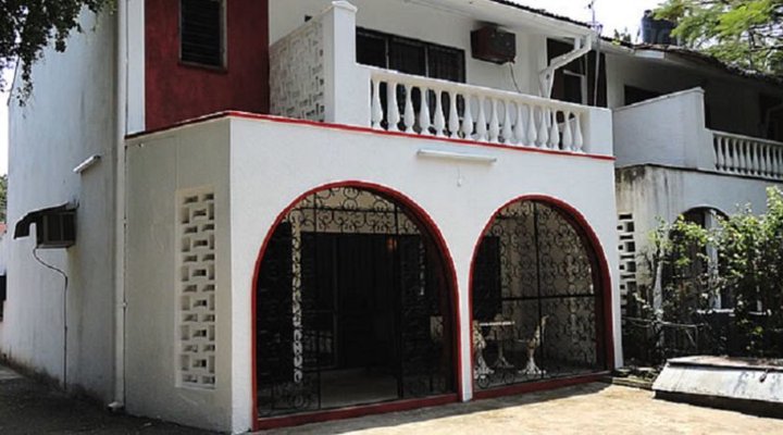 Roly's Beach House