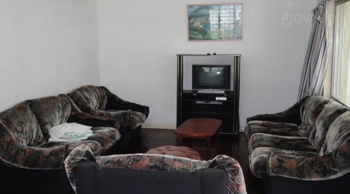 Roly's Beach House