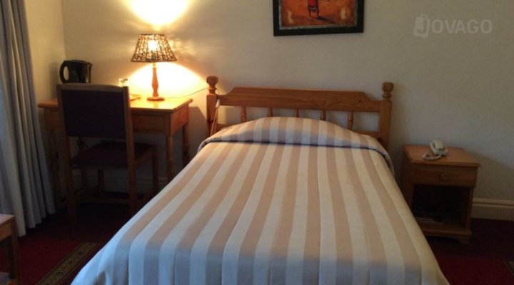 Pedros Grill & Lodge