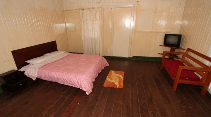 Edmond Family Hotel