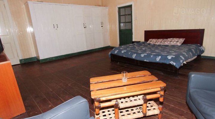 Edmond Family Hotel
