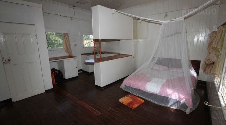 Edmond Family Hotel