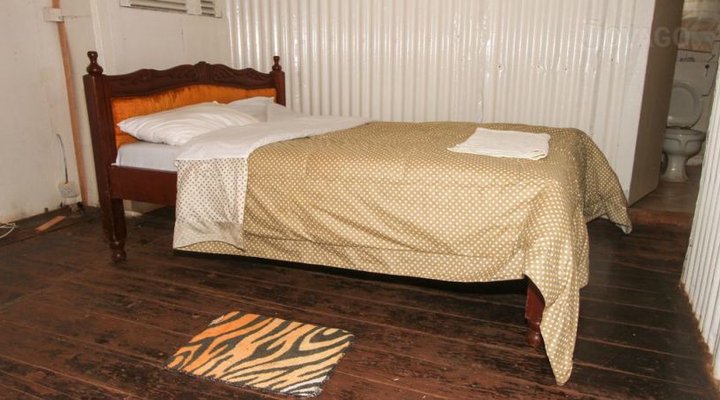 Edmond Family Hotel