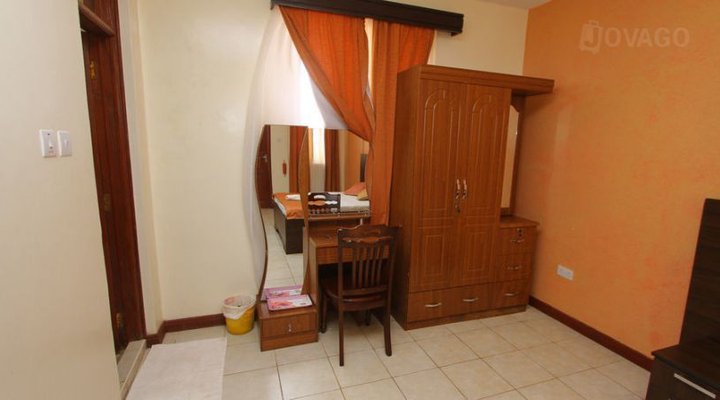 Halgan Villas Palace