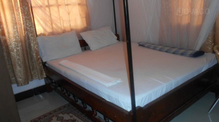 Livingstone Executive lodge