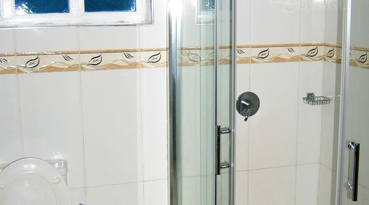 Lalani Travellers Hotel and Conference Centre