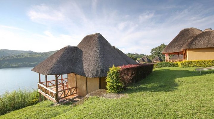Crater Safari Lodge