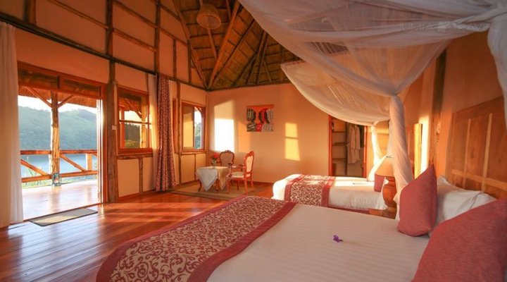 Crater Safari Lodge