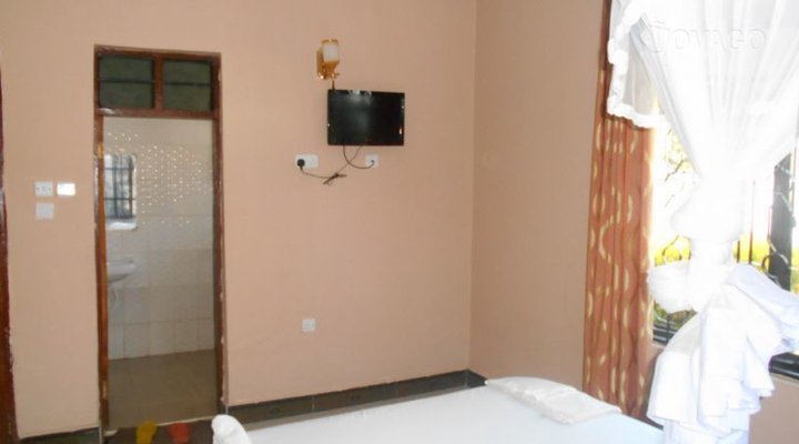 Gold Plaza Lodge