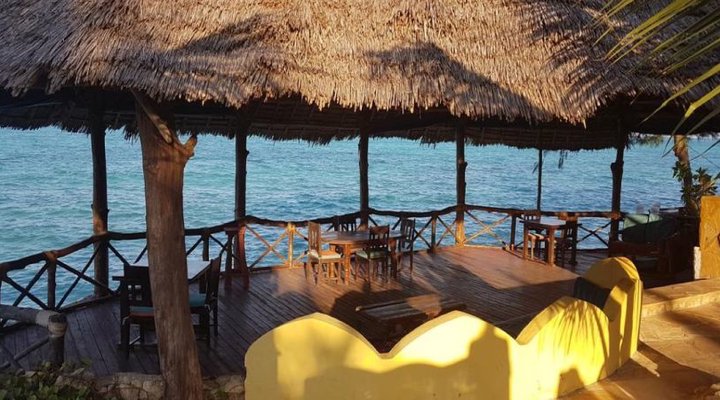Queen of Sheba Beach Lodge