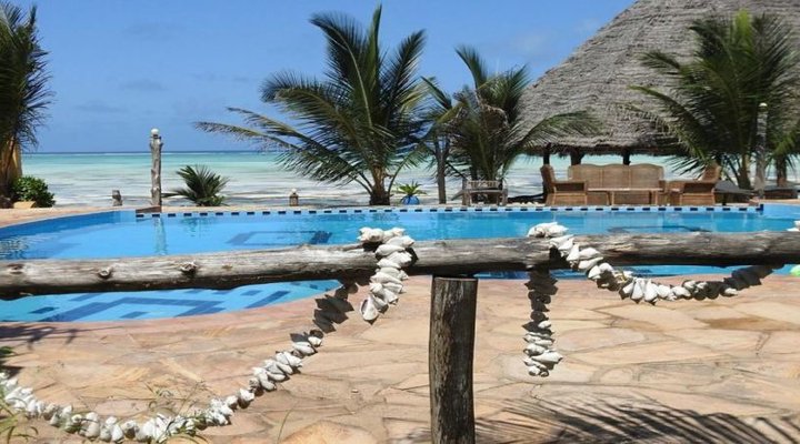 Queen of Sheba Beach Lodge