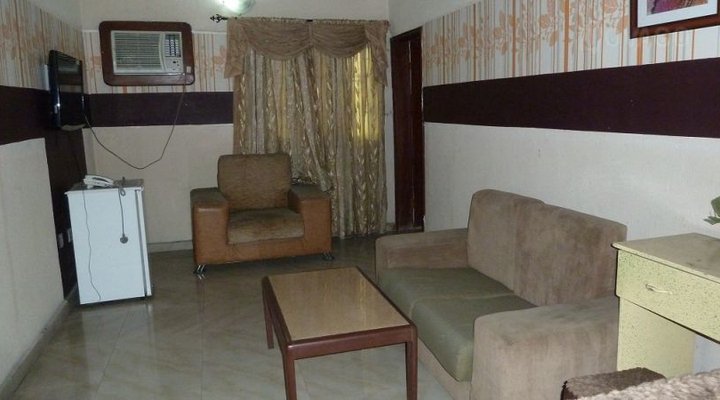 Cyprian Hotel Annex (Goshen Land)
