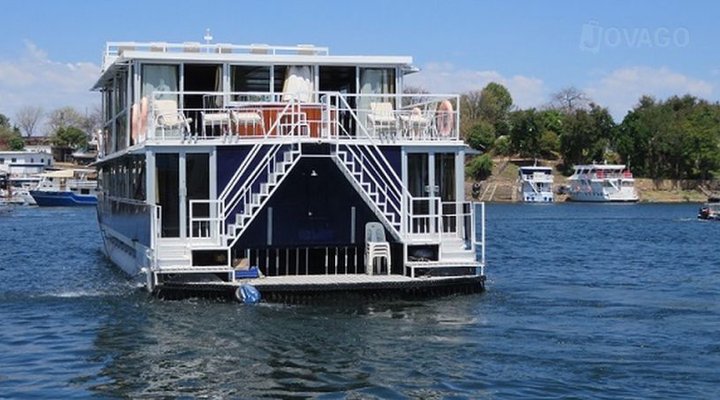 Umbozha Houseboats