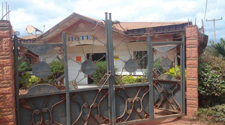Hotel Estha Palace