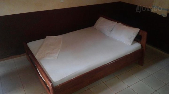 Hotel Estha Palace