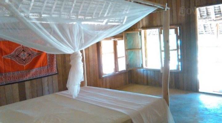 SandRocks Lodge