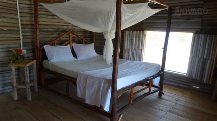 SandRocks Lodge