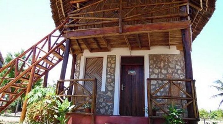SandRocks Lodge