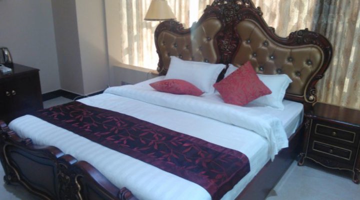 King D Hotel
