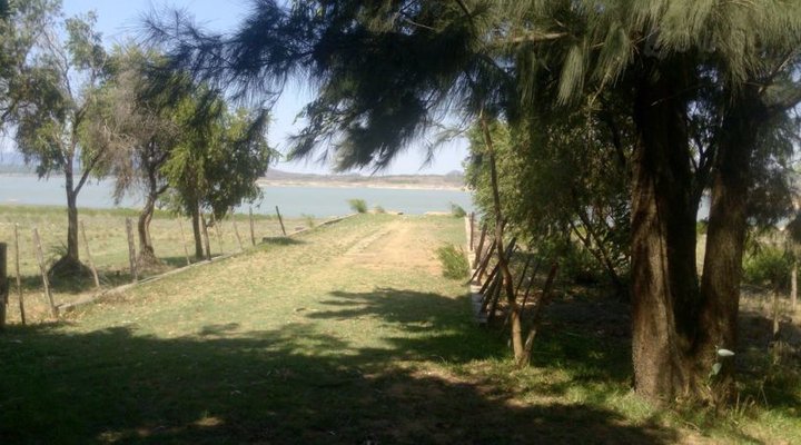 Mutirikwi Lake shore Lodges