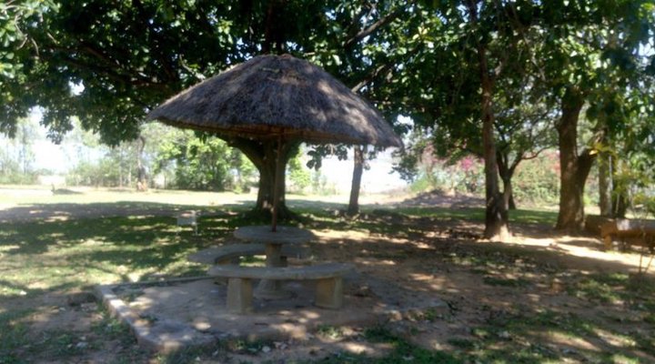 Mutirikwi Lake shore Lodges