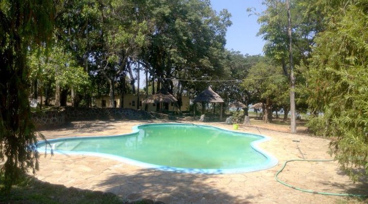 Mutirikwi Lake shore Lodges