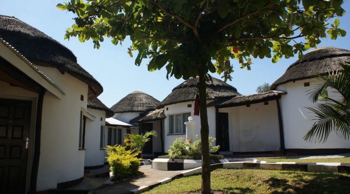 Neyac Classic Lodge and Car Hire