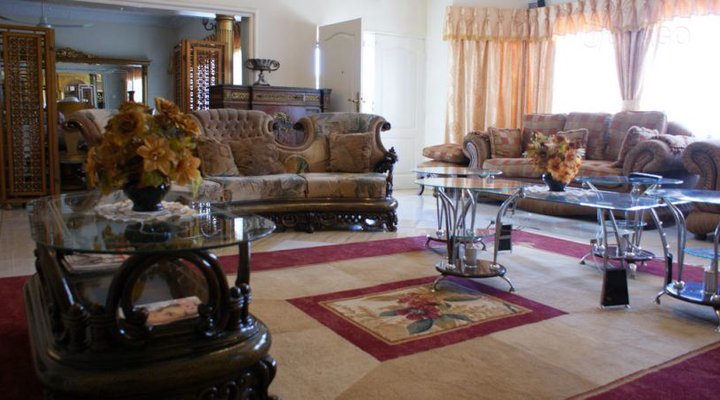 Neyac Classic Lodge and Car Hire