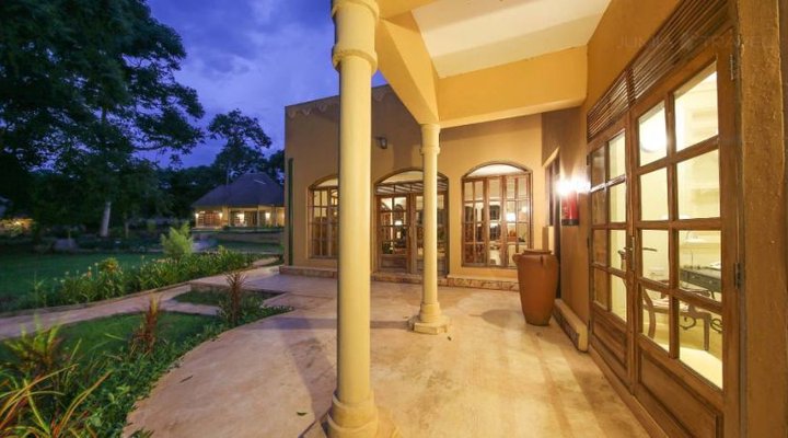 Brovad Sands Lodge