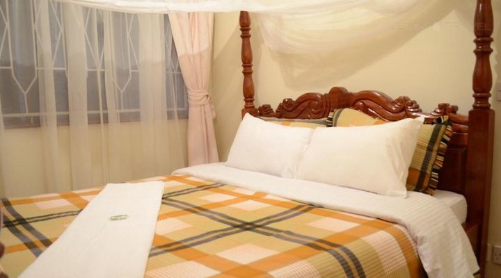 Upperhill Blueberry Hotel