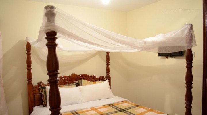 Upperhill Blueberry Hotel