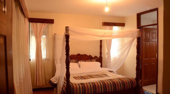 Upperhill Blueberry Hotel