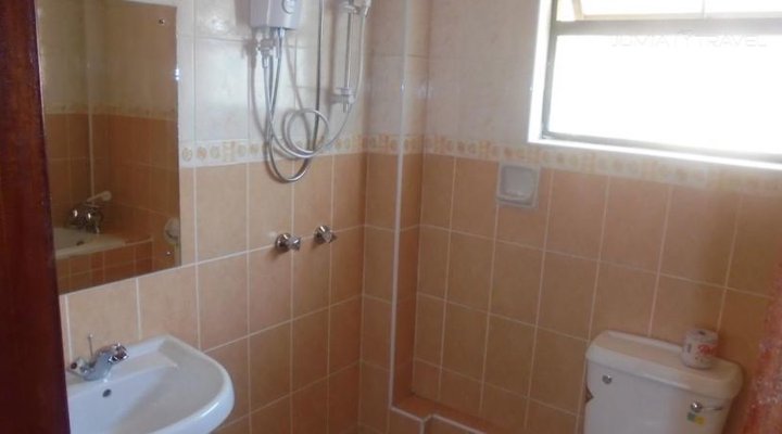 Upperhill Blueberry Hotel