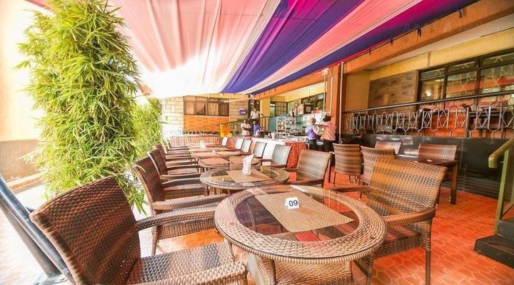 Upperhill Blueberry Hotel