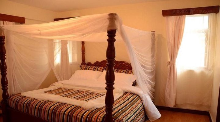 Upperhill Blueberry Hotel