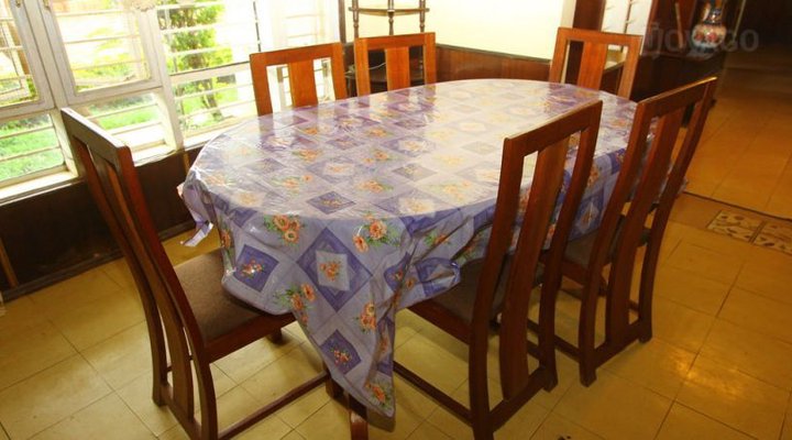 Botanics Guest House