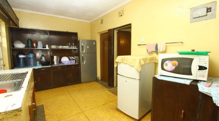 Botanics Guest House