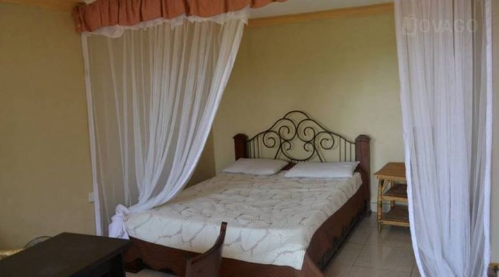 Njovu Park Lodge