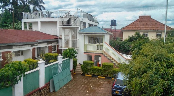 Tourists' Nest Hotel