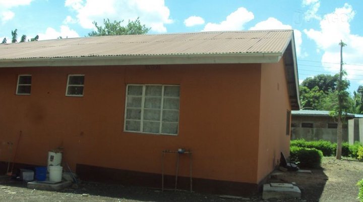 Waka Waka Hostel