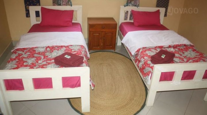 Jacaranda Home