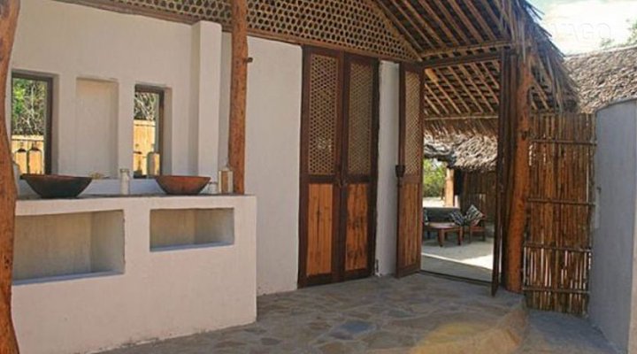 Guludo Beach Lodge