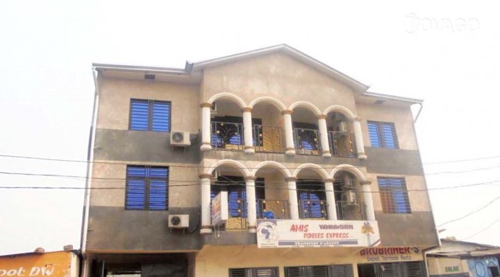 Flat Hotel Yaya Ngoma