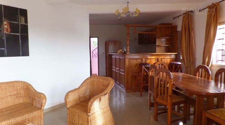 Elisheba Residence et Service