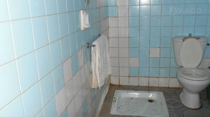 Asres Abay and Family Hotel