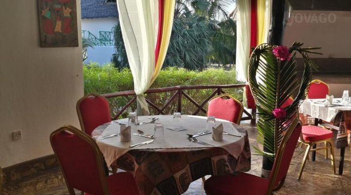 Karibuni Villas & Cottages